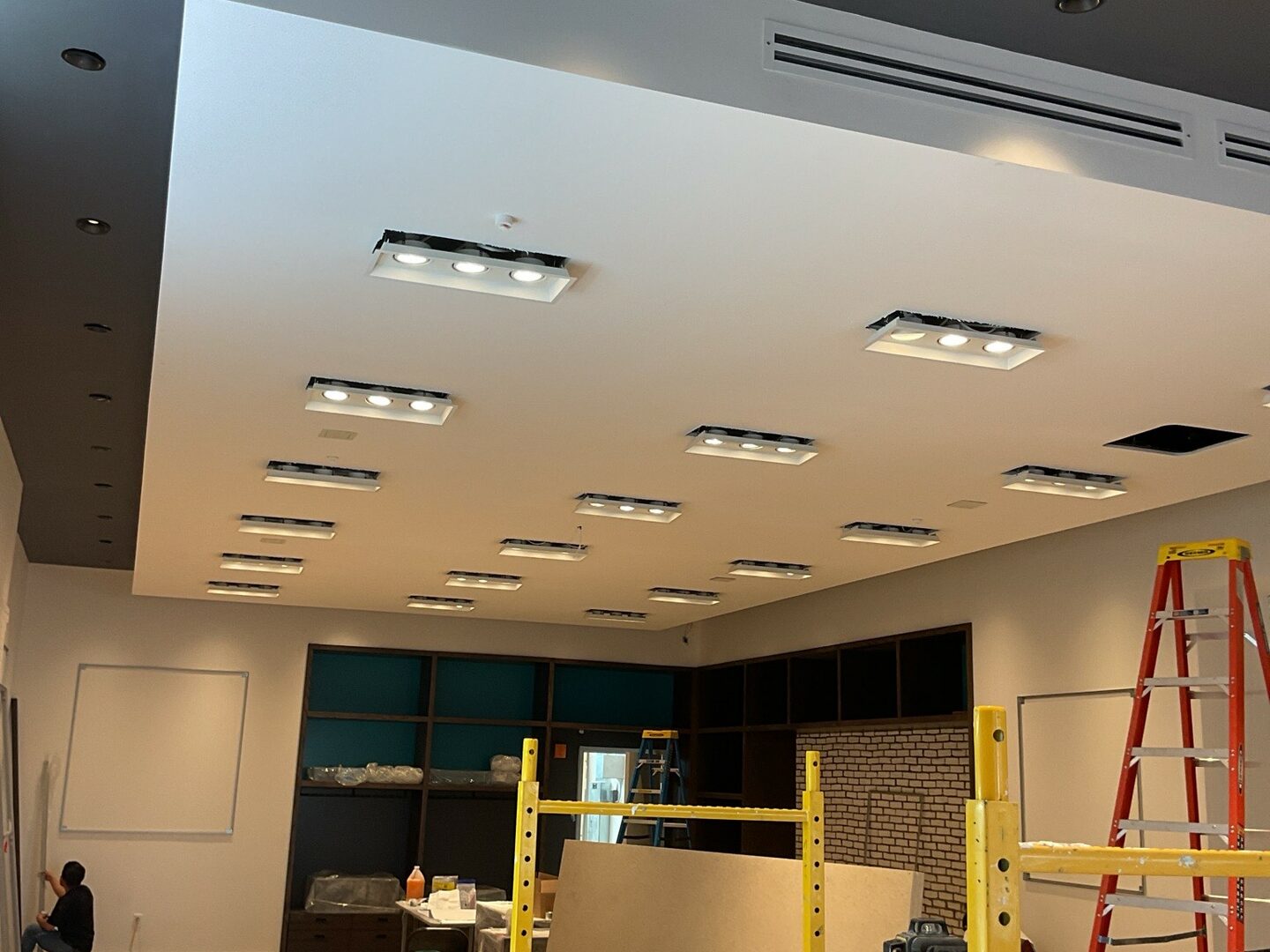 Wall & Ceiling Finishes at Lovesac